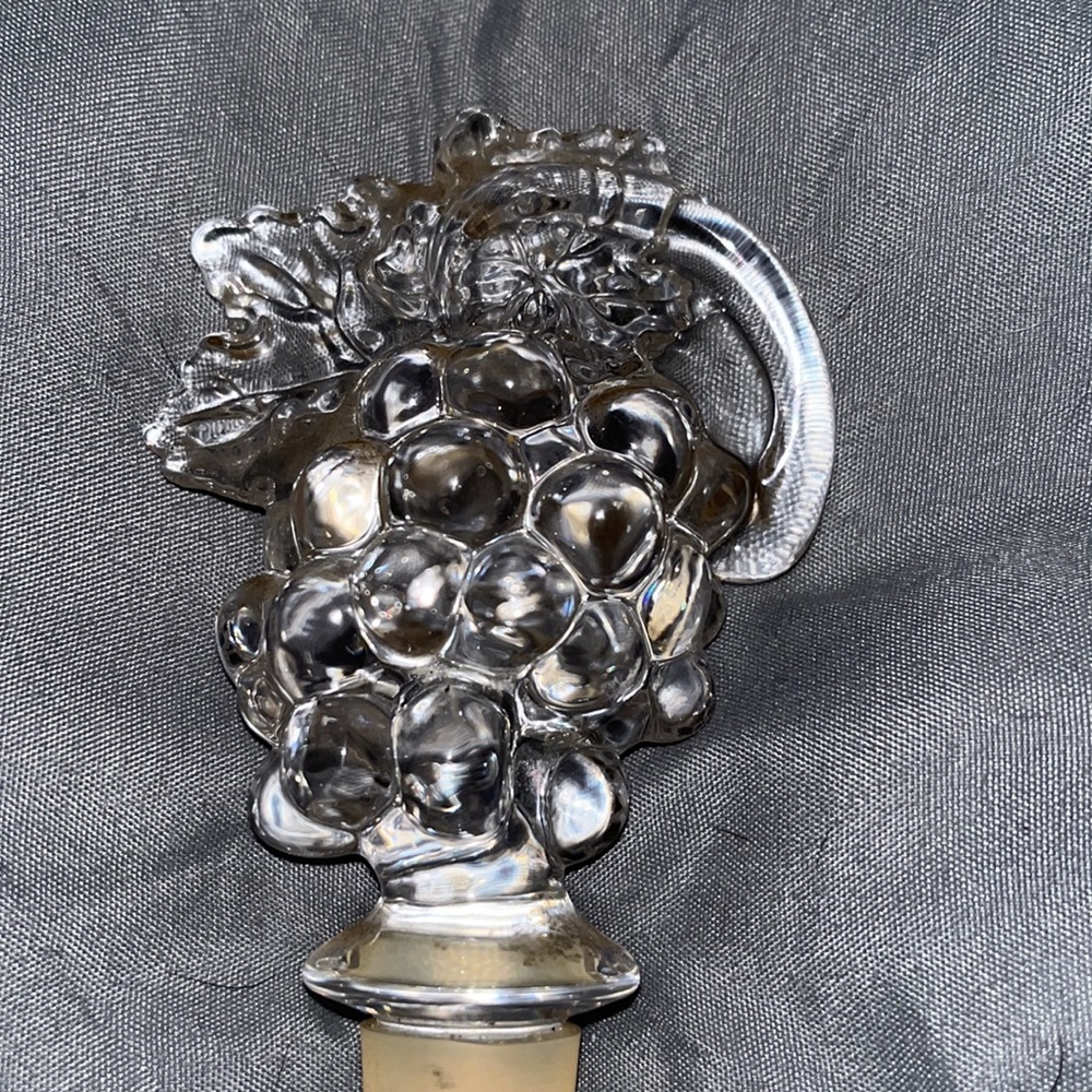 Glass Decorative Wine Stopper - Picture 4 of 7